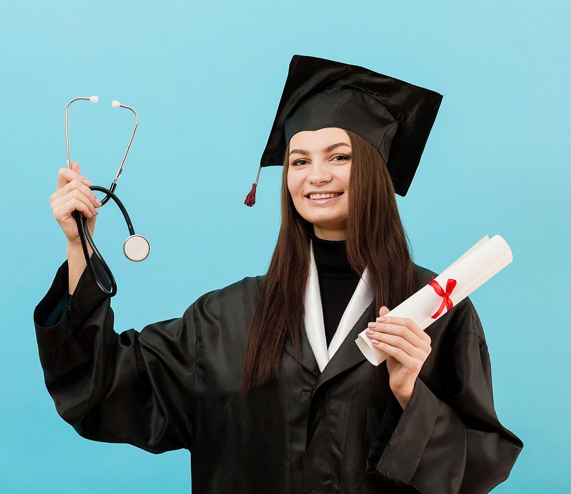 Top Medical Scholarships for International Students in 2025